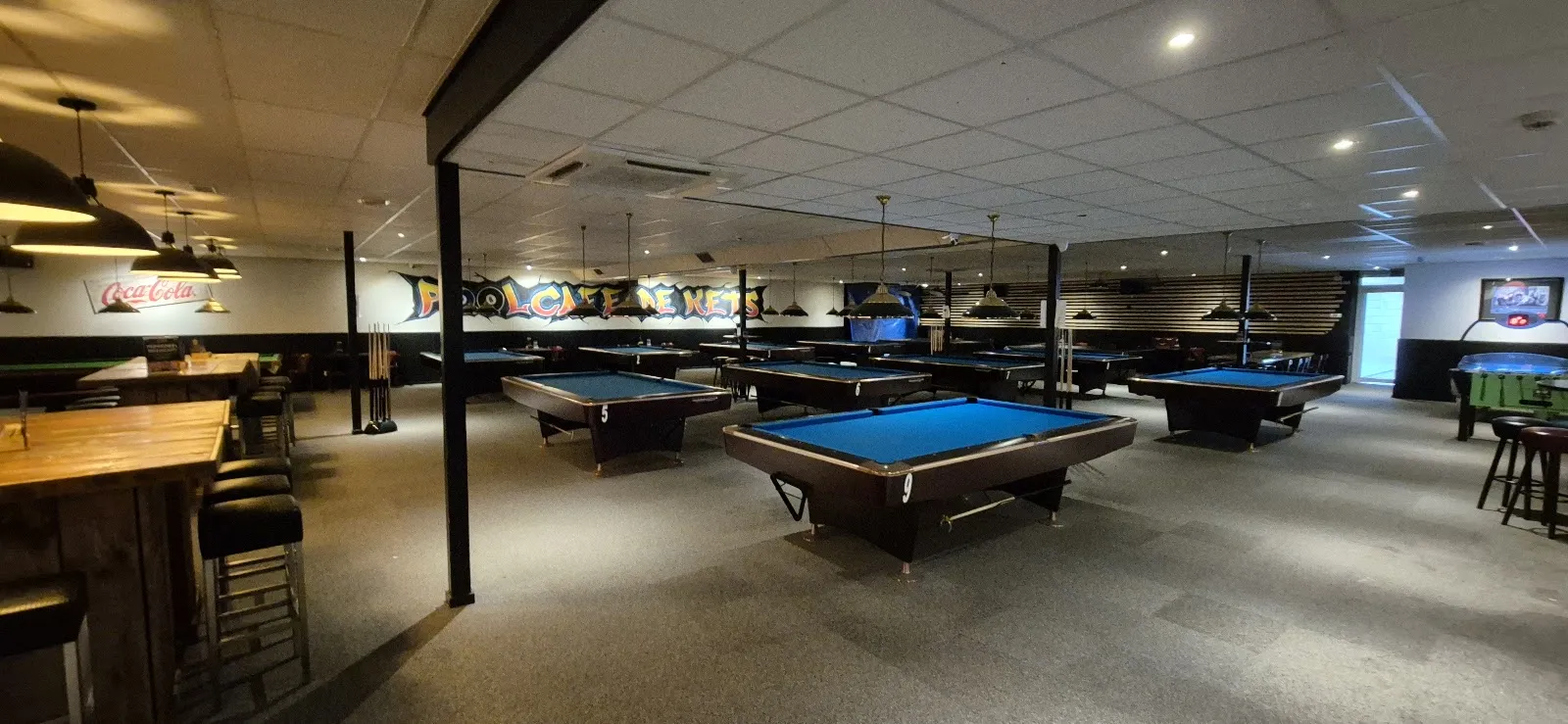 Poolcafe de kets - Image 3