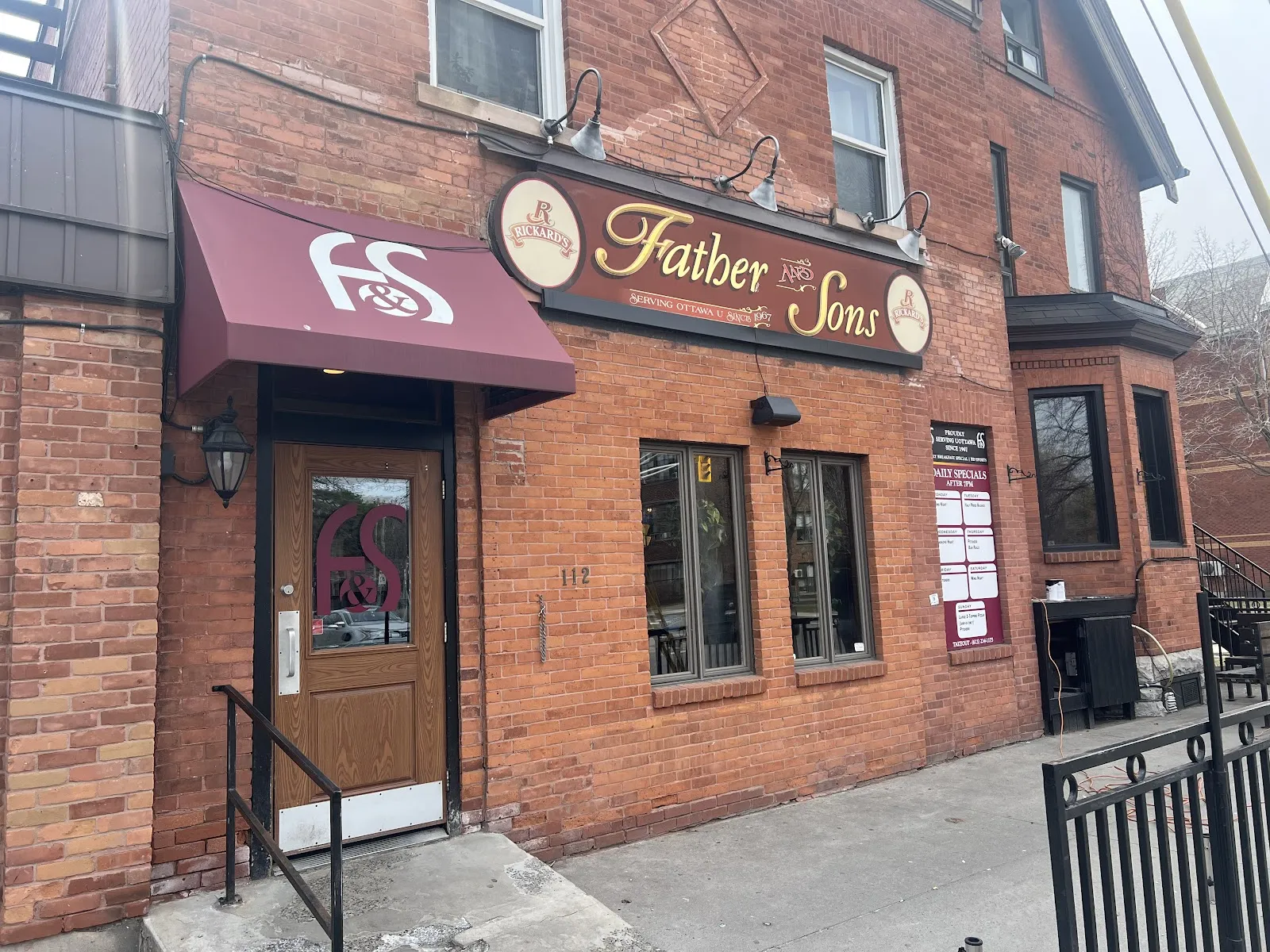 Father & Sons Restaurant - Image 2