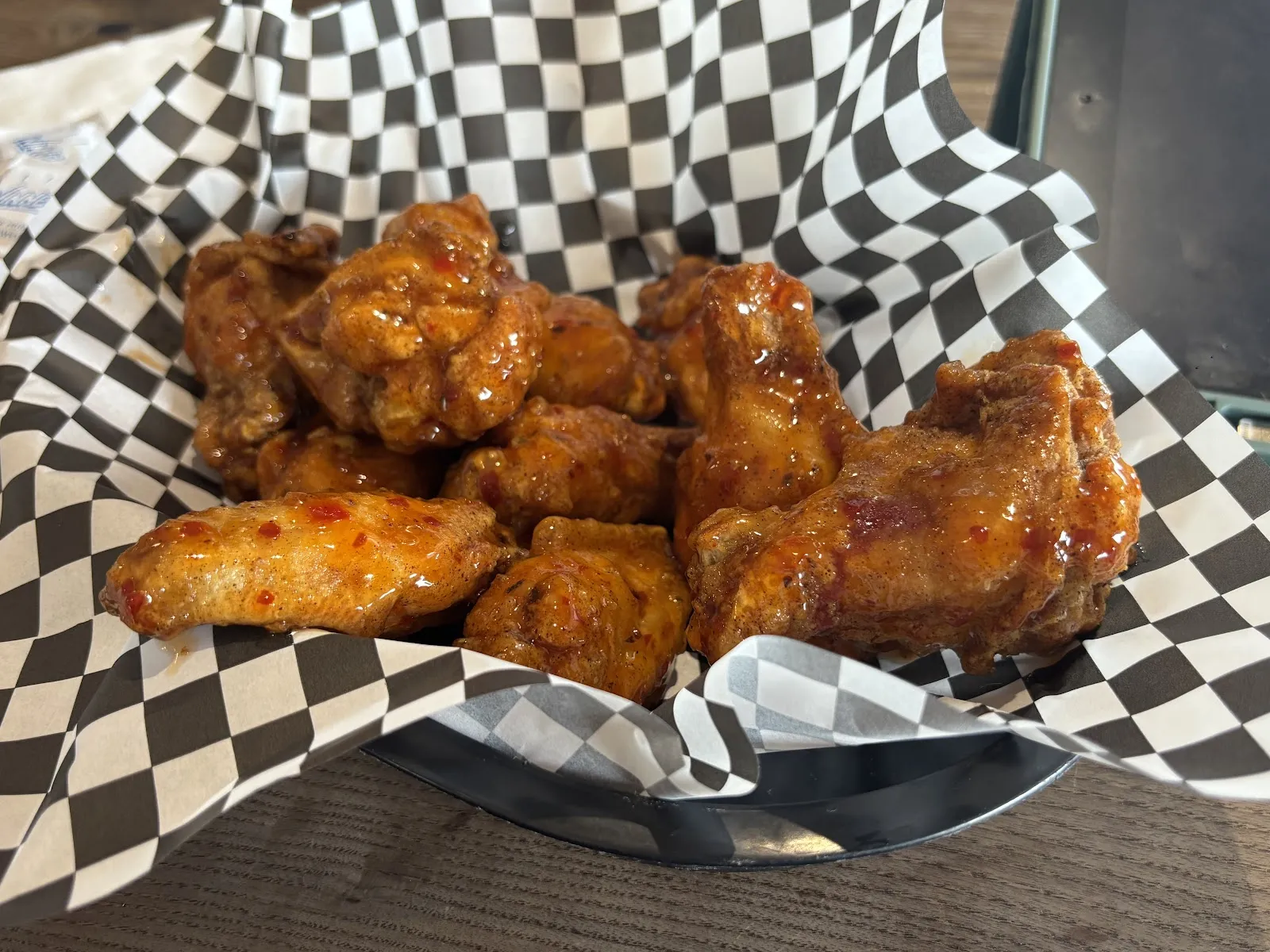 Tiff's Restaurant & Sports Bar logo
