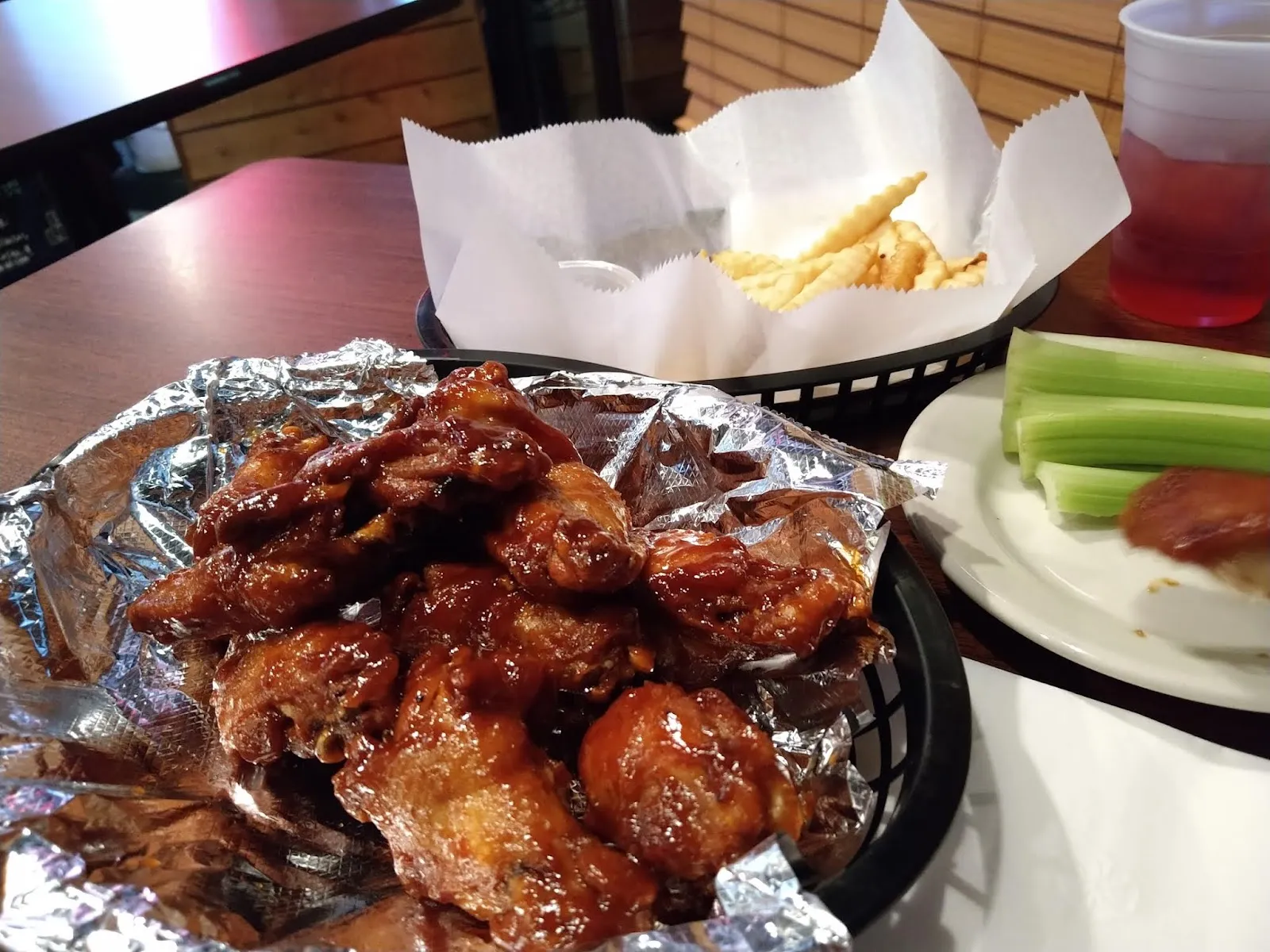 The Avenue Tavern & Grille - Image 4