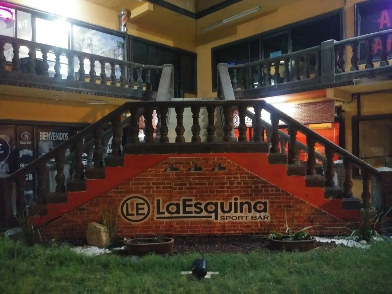 La esquina sport bar - Image 2