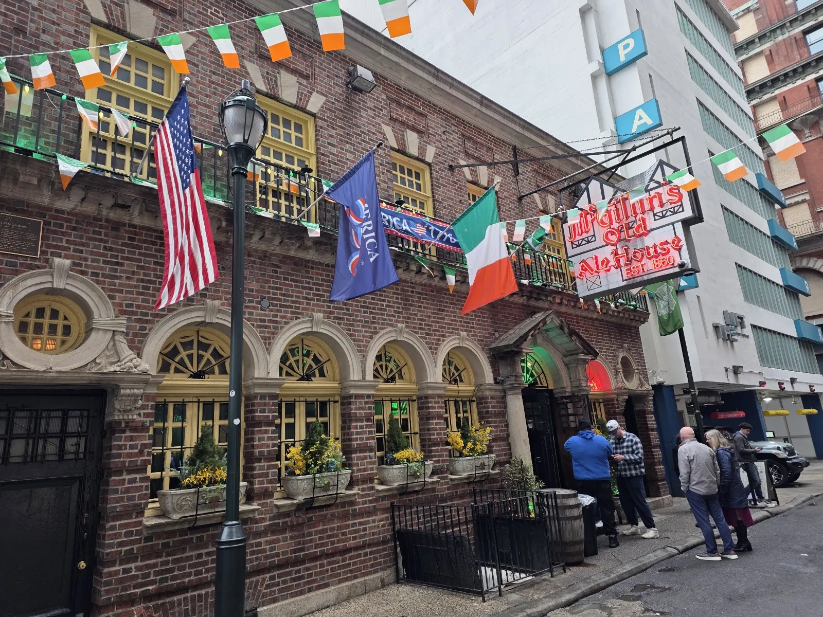 McGillin's Olde Ale House - Image 2