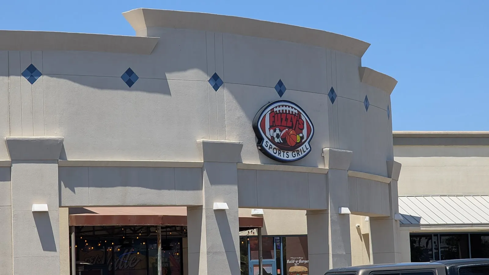 Fuzzy's Sports Grill - Image 4