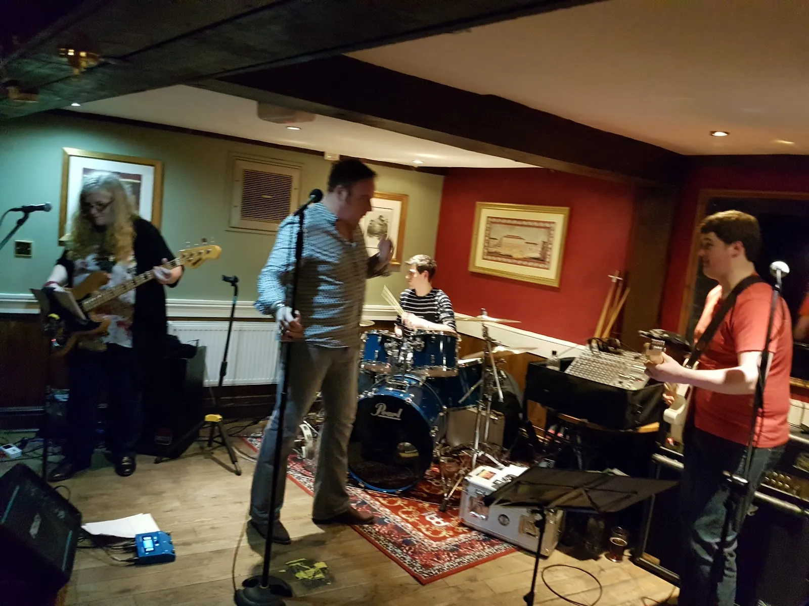 The Cricketers Arms - Image 2