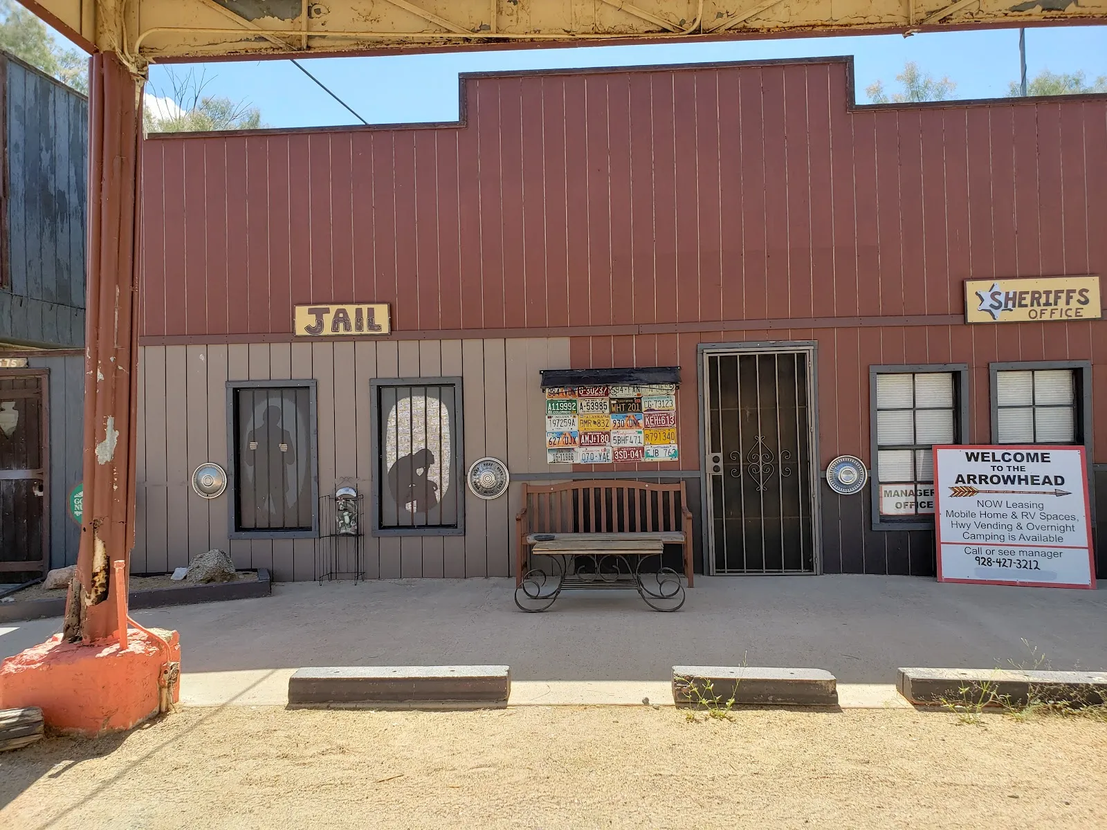 Arrowhead Bar & Grill - Image 3