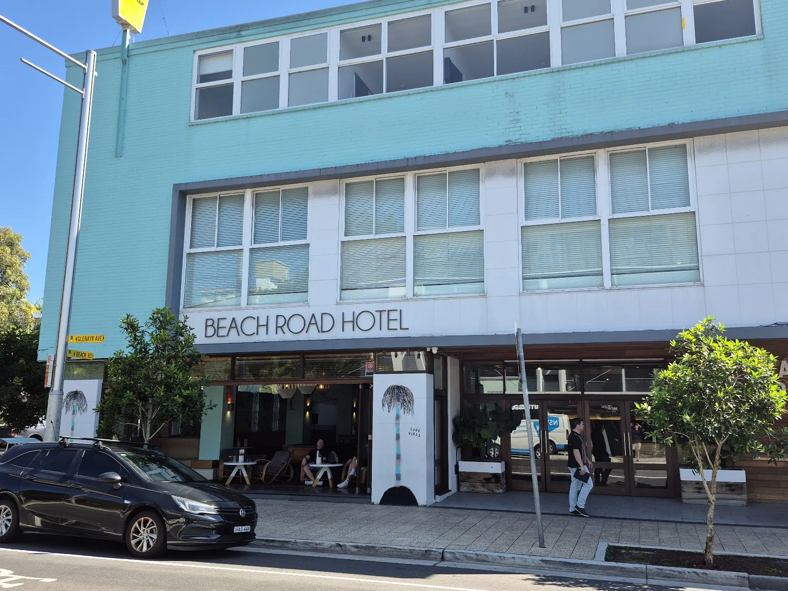 Beach Road Hotel - Image 3