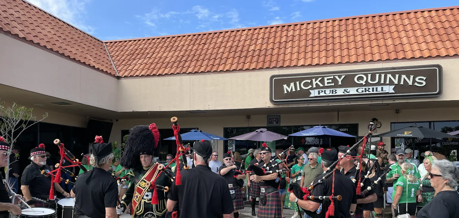 Mickey Quinn's Irish Pub - Image 3