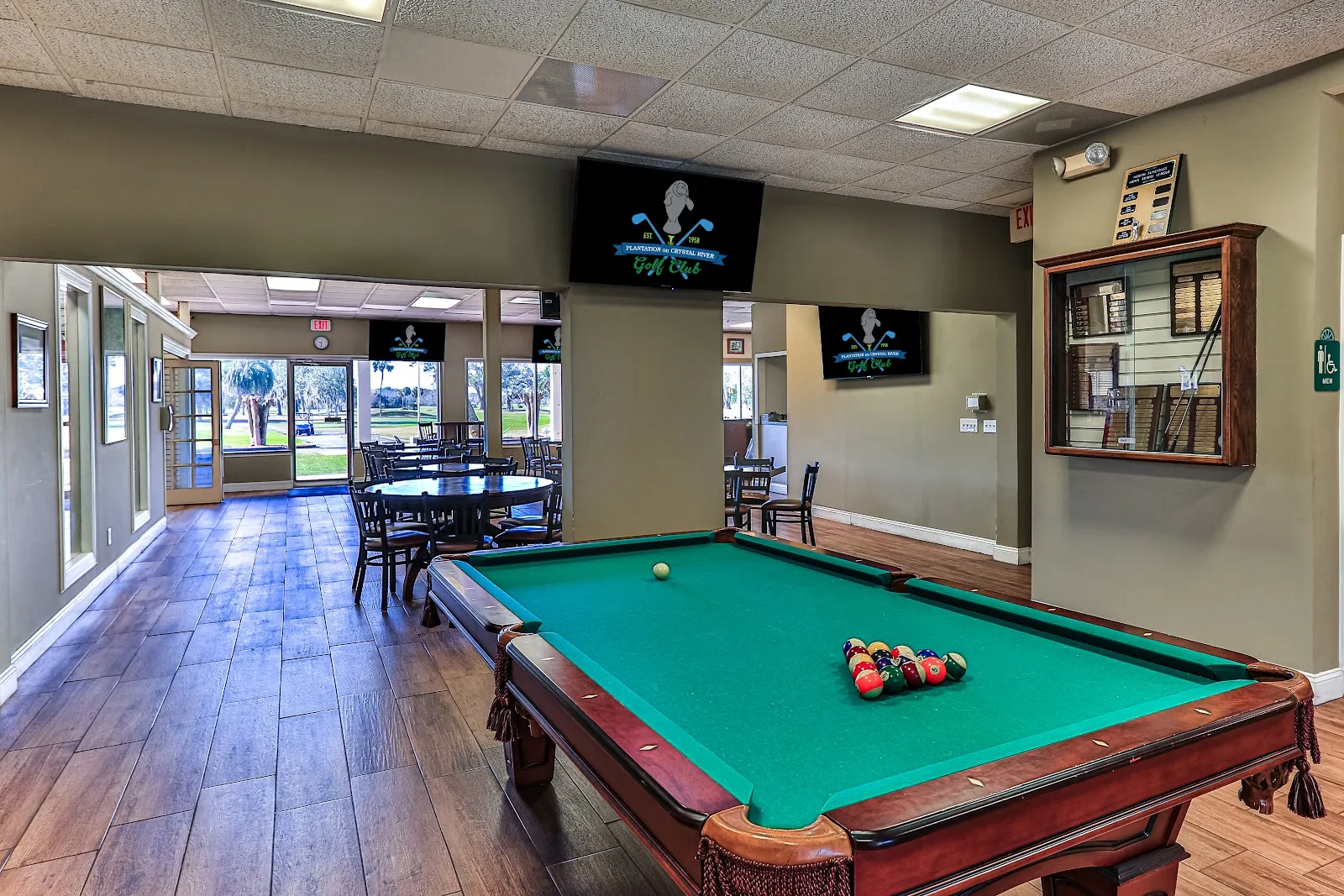19th Hole Sports Bar and Grill - Image 2