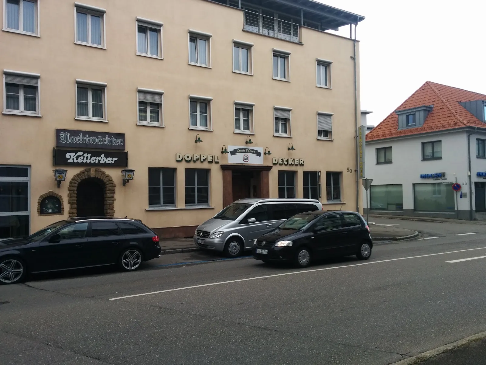 Doppeldecker • Sports & Diner - Image 4