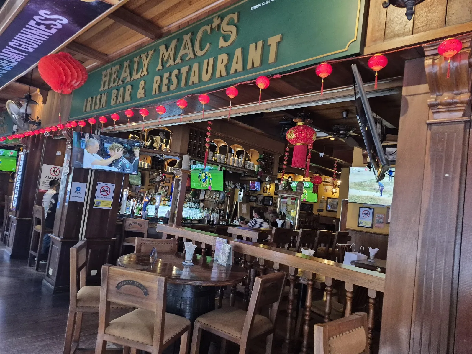 Healy Mac's Irish Bar & Restaurant • P. Ramlee - Image 4
