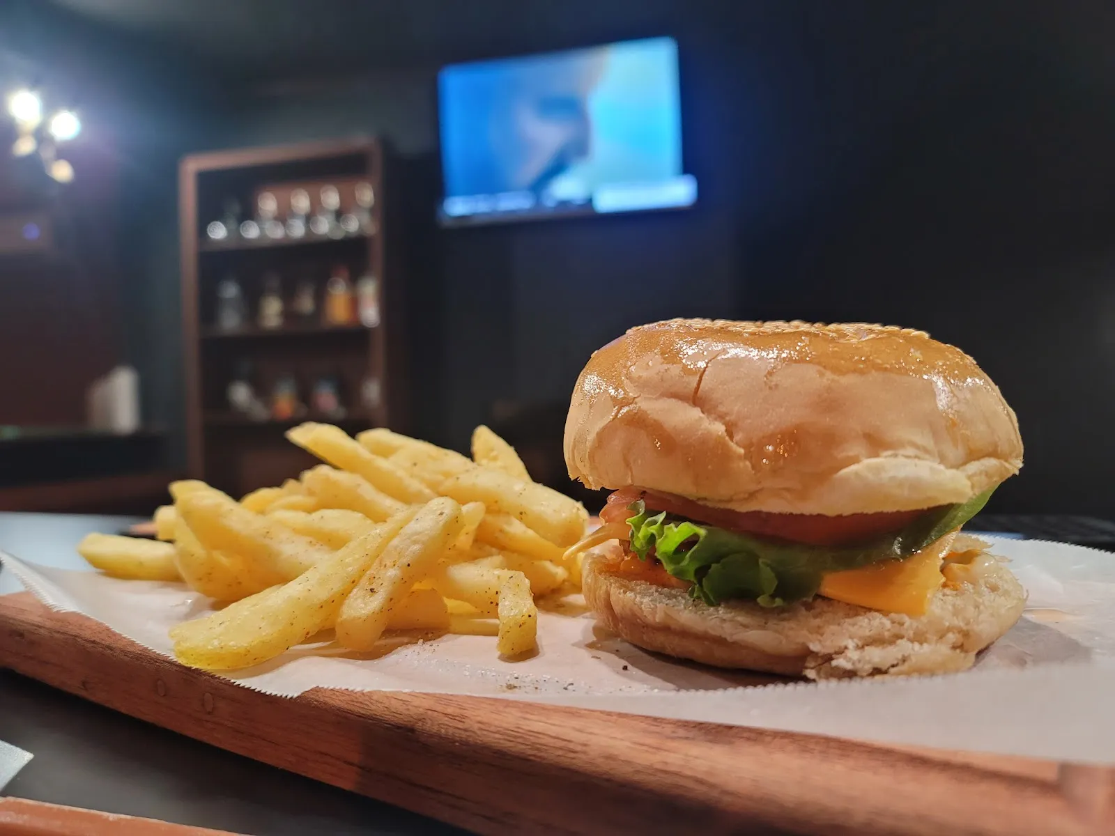 Sports & Wings - Image 3
