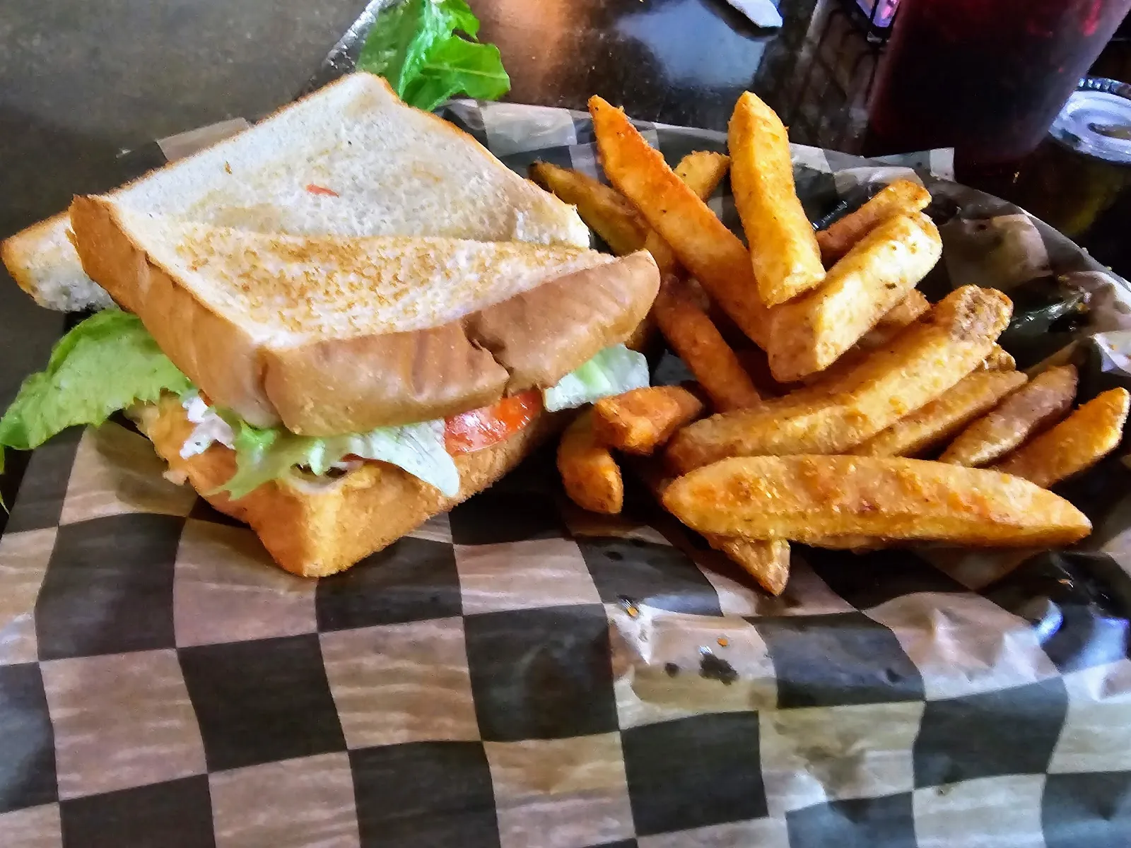Cafe Mikes - Image 2