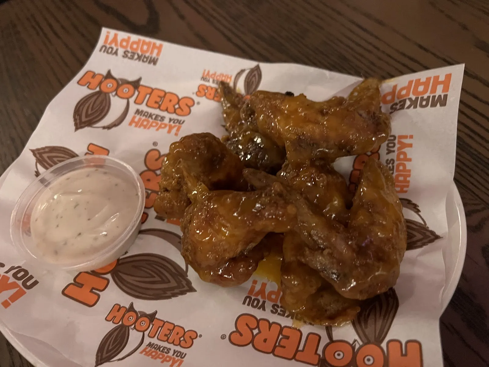 Hooters Florida Road - Image 3