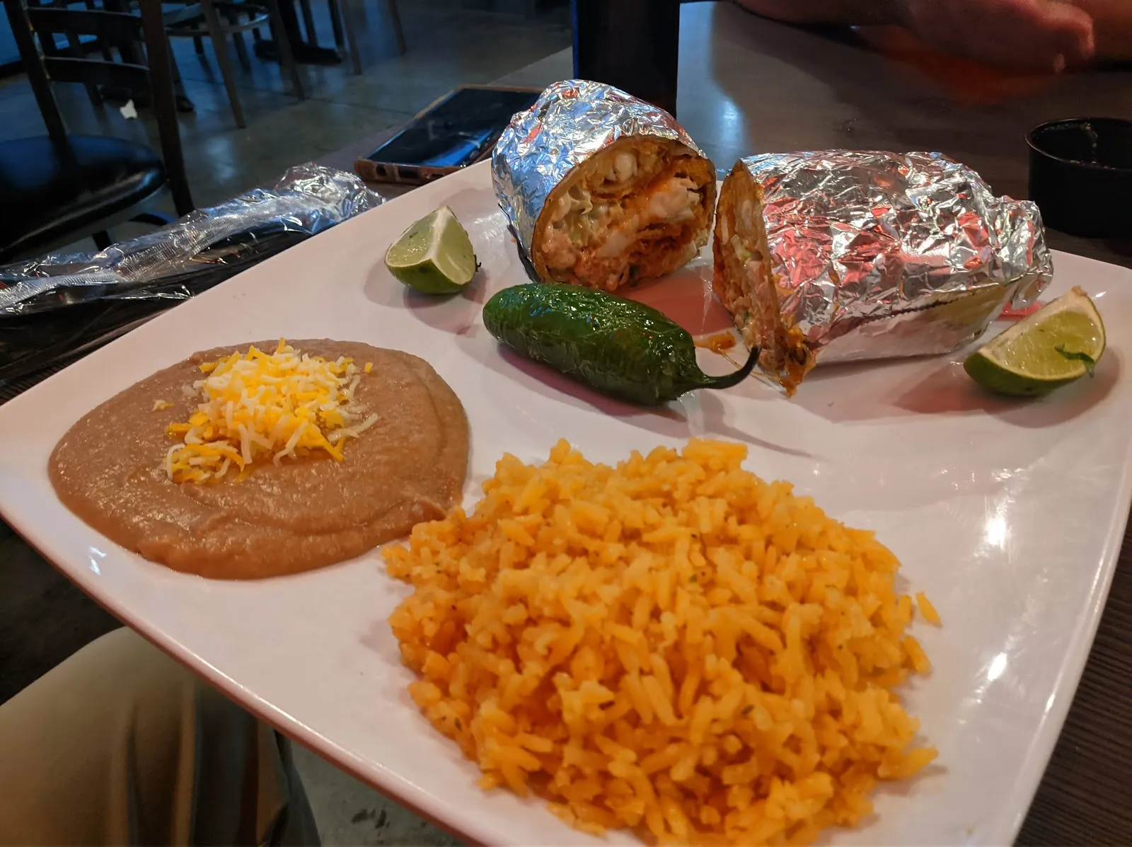 Sr. Ozzy's Tacos Y Mariscos - Image 3