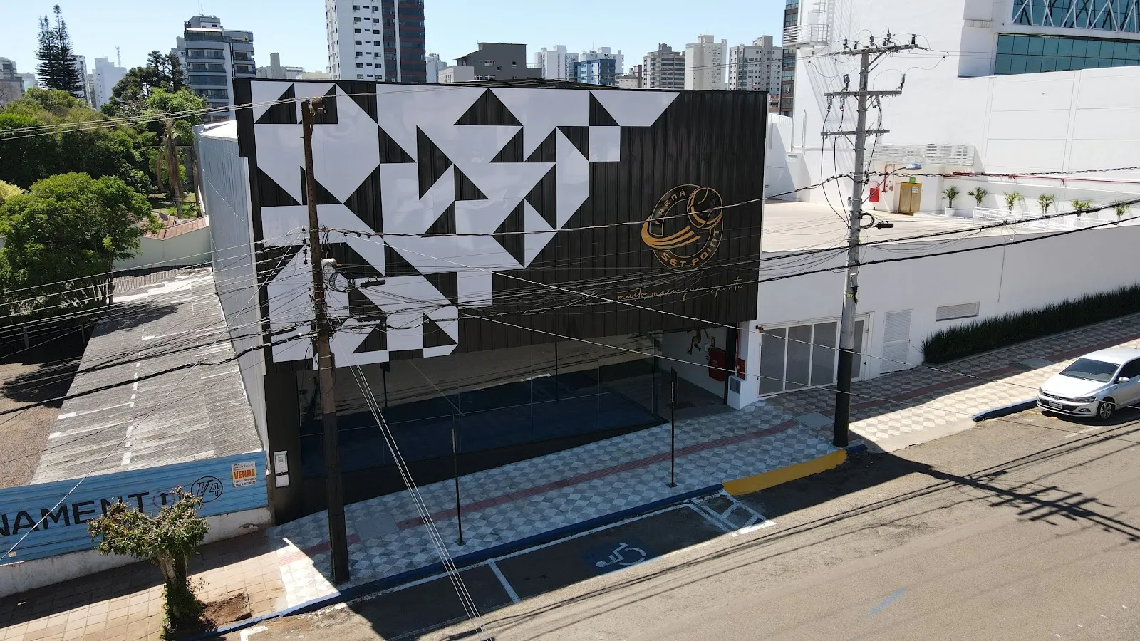 Arena Set Point - Image 2