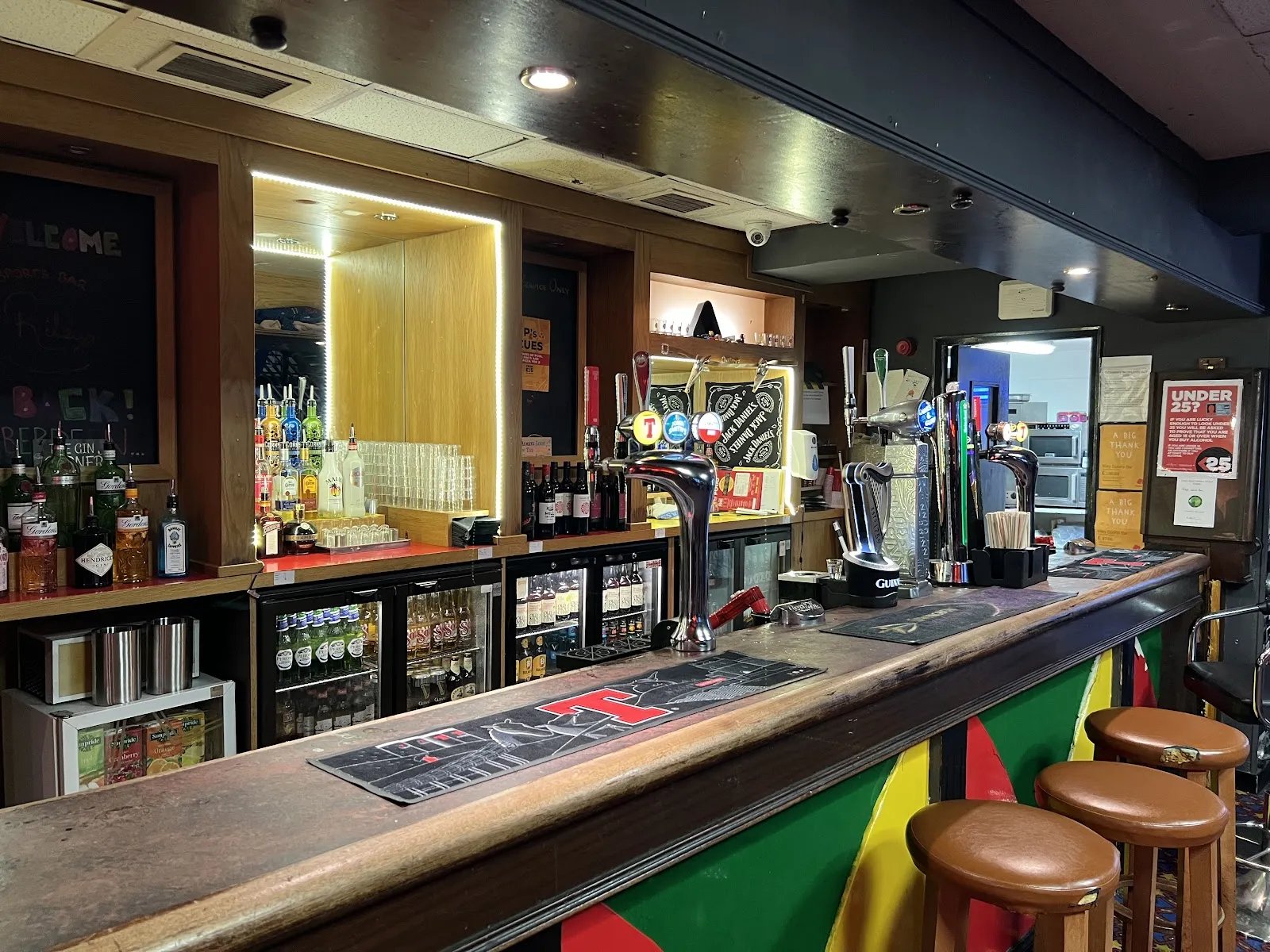 Rileys Sports Bar Aberdeen - Image 3