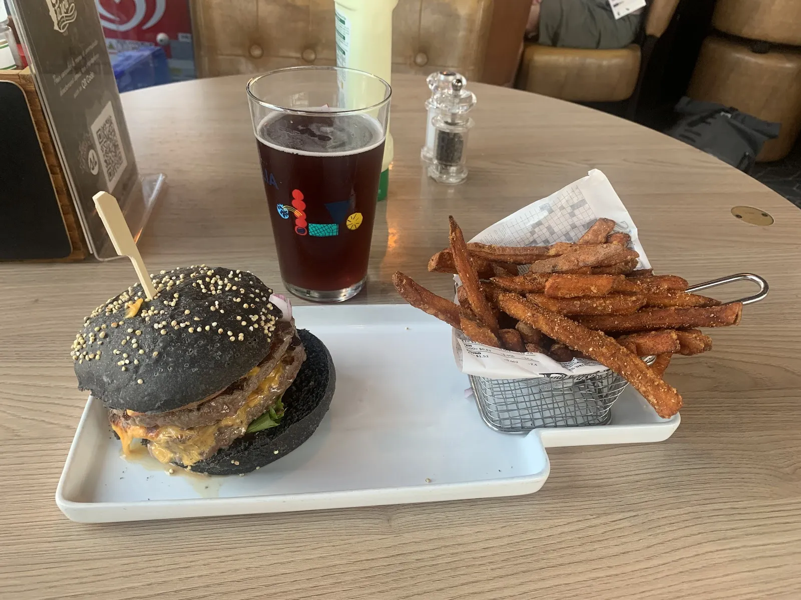 Up To You SQY - Bar Pub Restaurant - Image 2