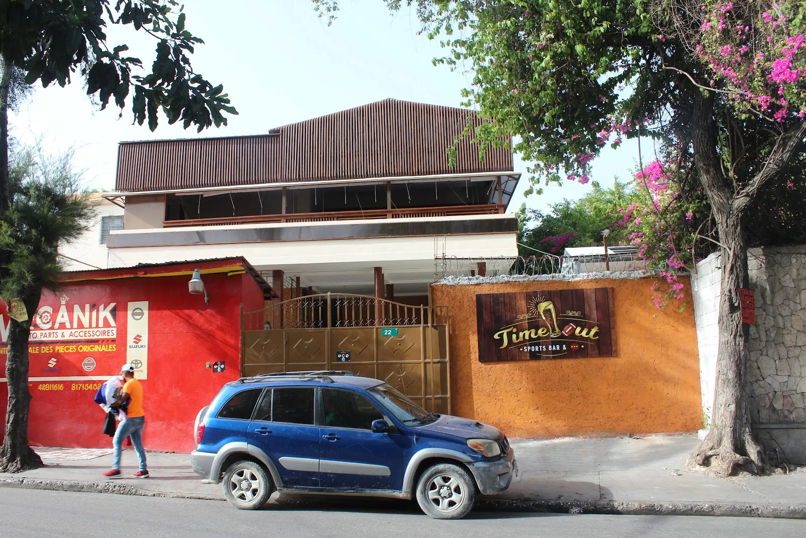 BzBiz Baz Madada Sports Bar logo