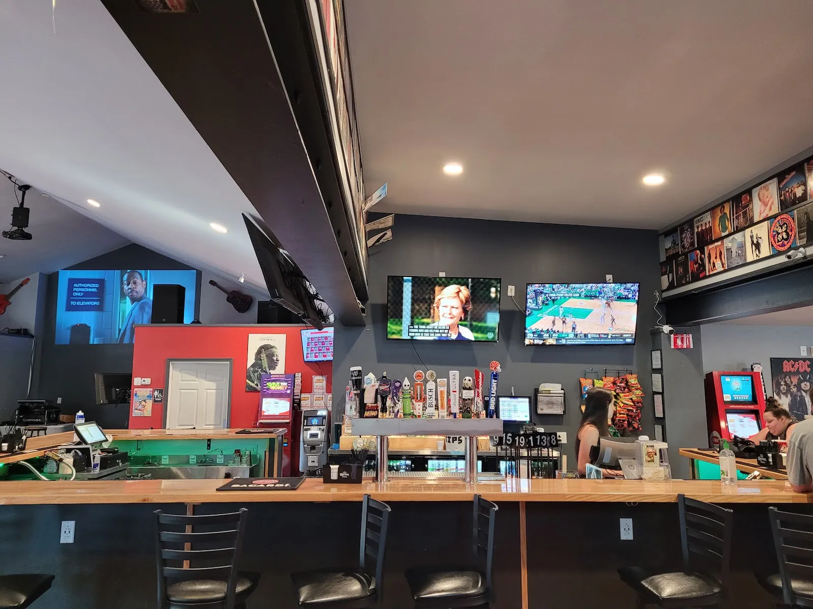 Legends Bar and Grill