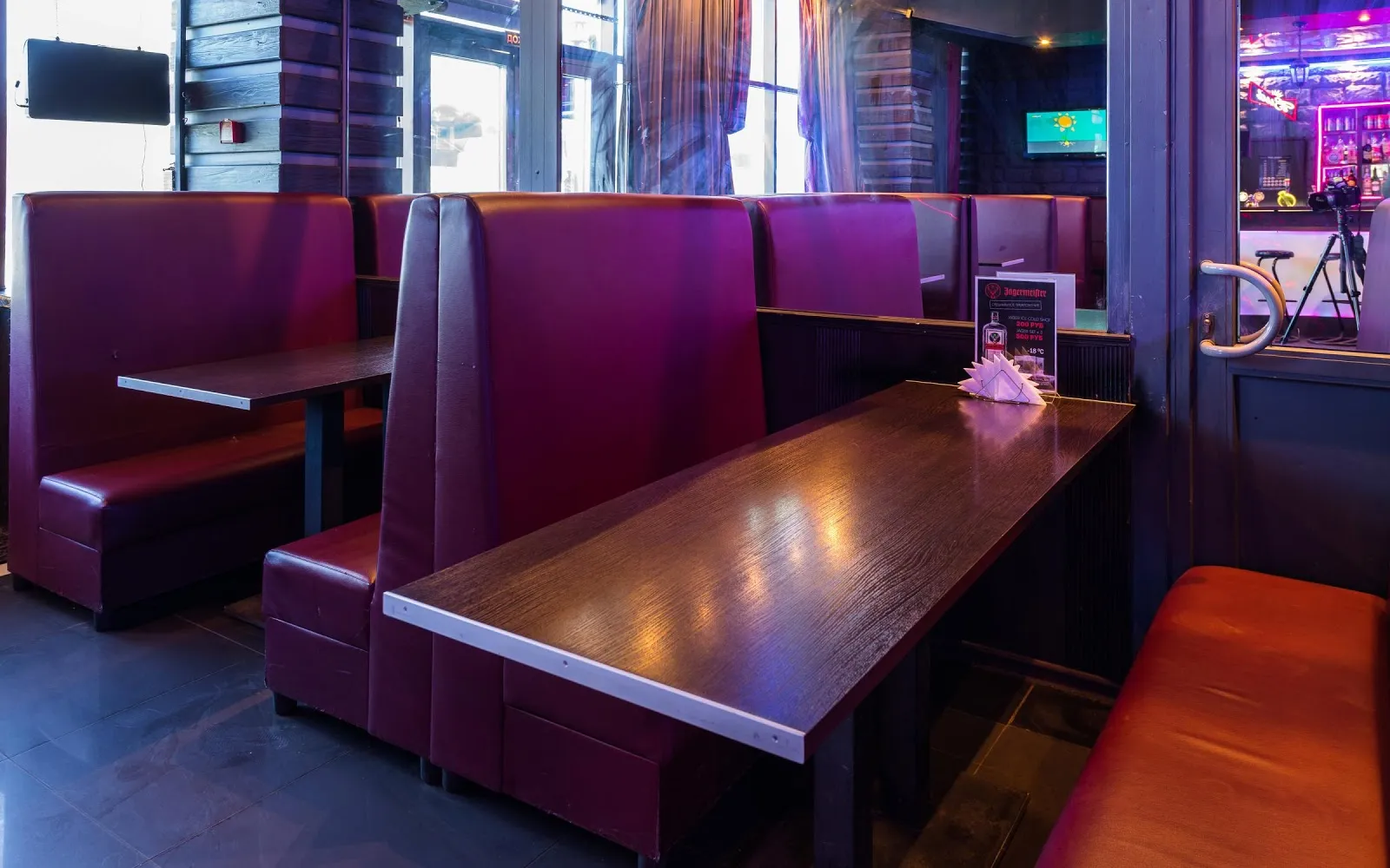 Chika Bar - Image 3