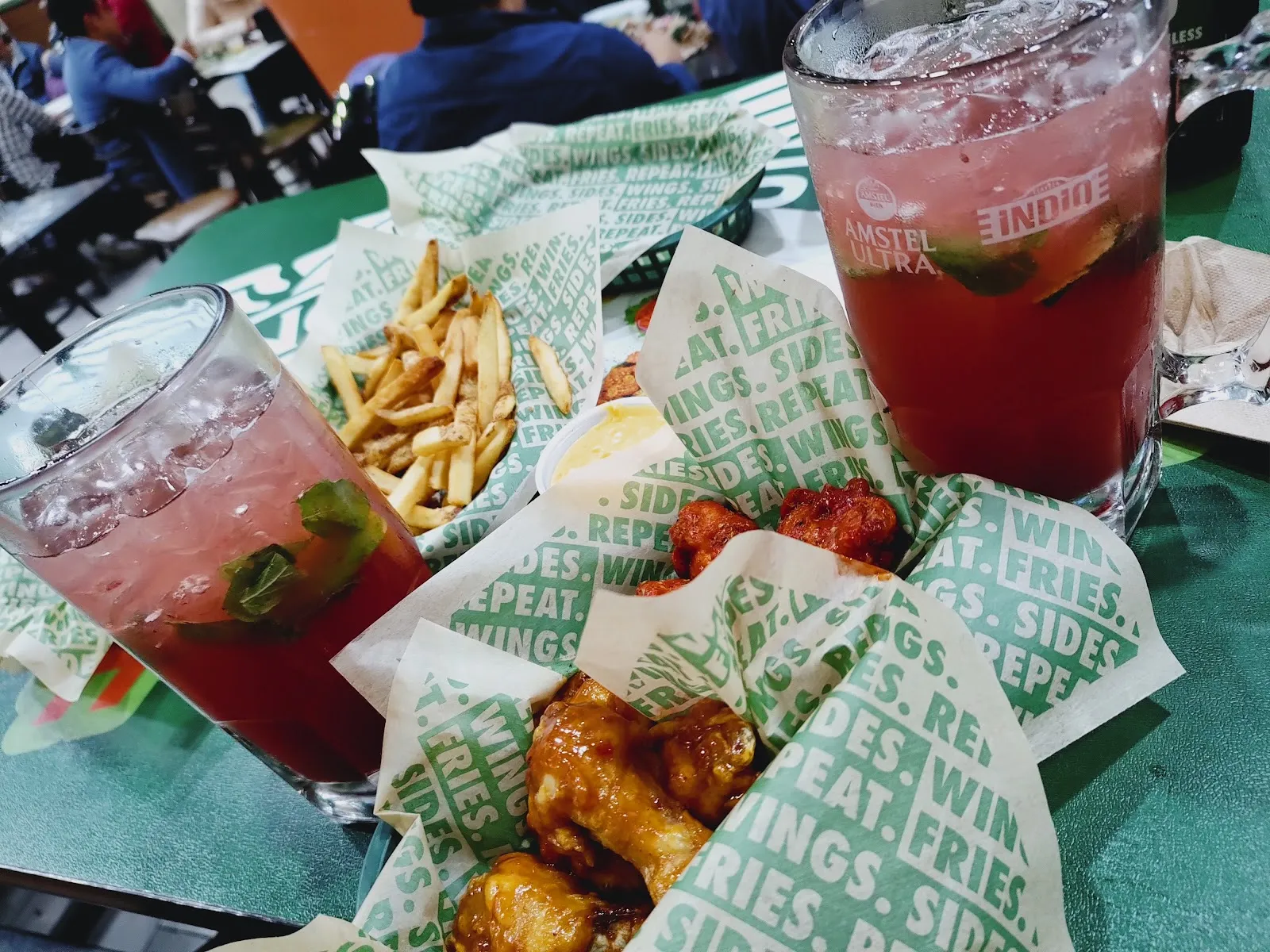 Wingstop Tecnoparque - Image 4
