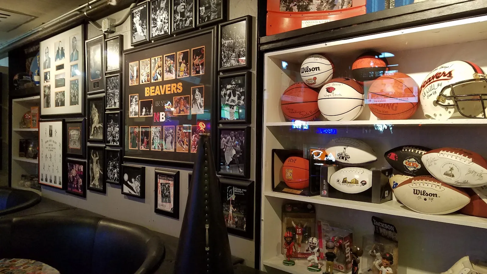 The Angry Beaver Bar & Grill - Image 3