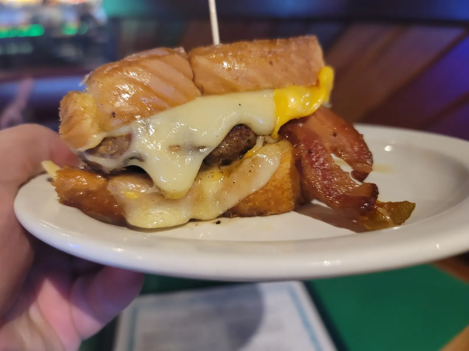 Lucky's Grille & Sports Pub - Image 4