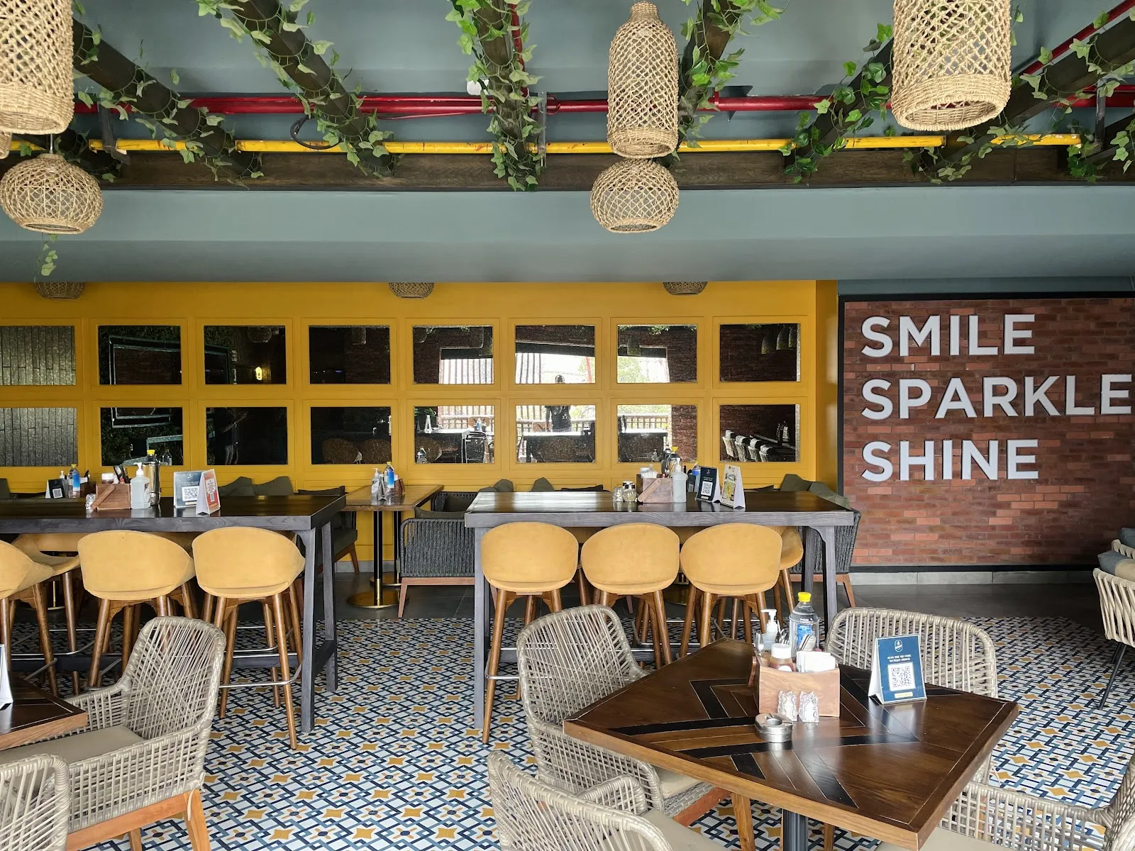 Mashup Cafe & Bar - Image 2