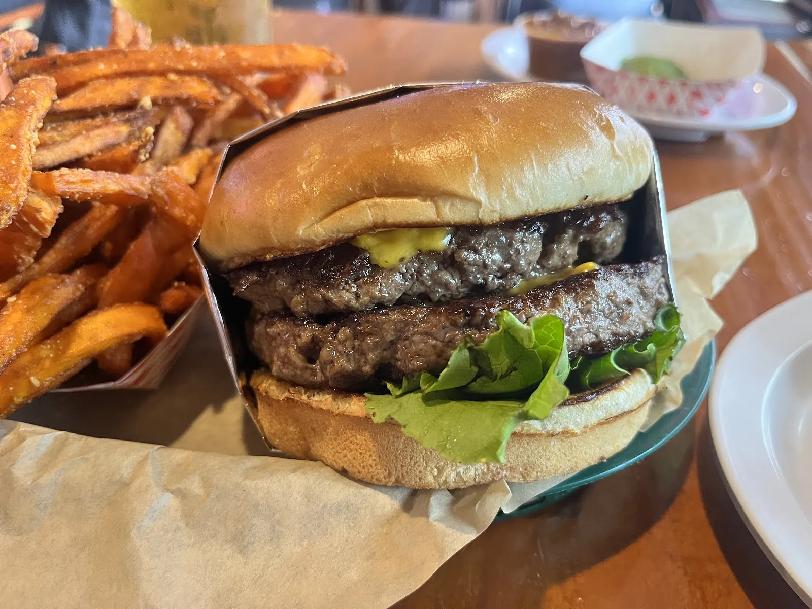Chief's Burgers and Brew logo