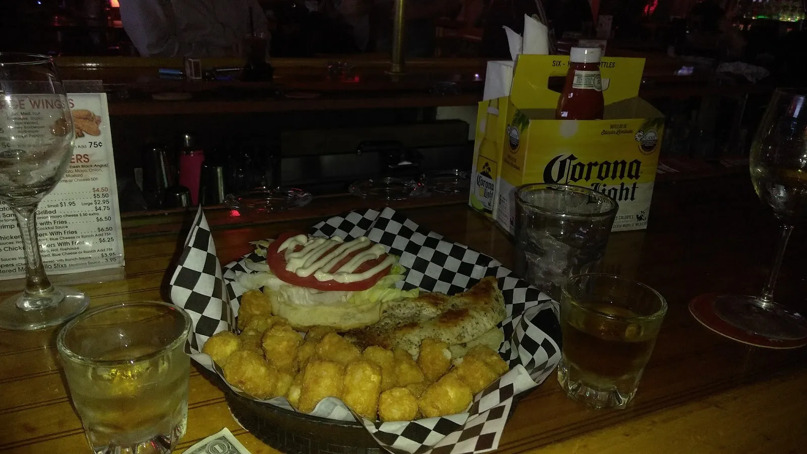 Fuzzy's Sports Bar & Grill - Image 3