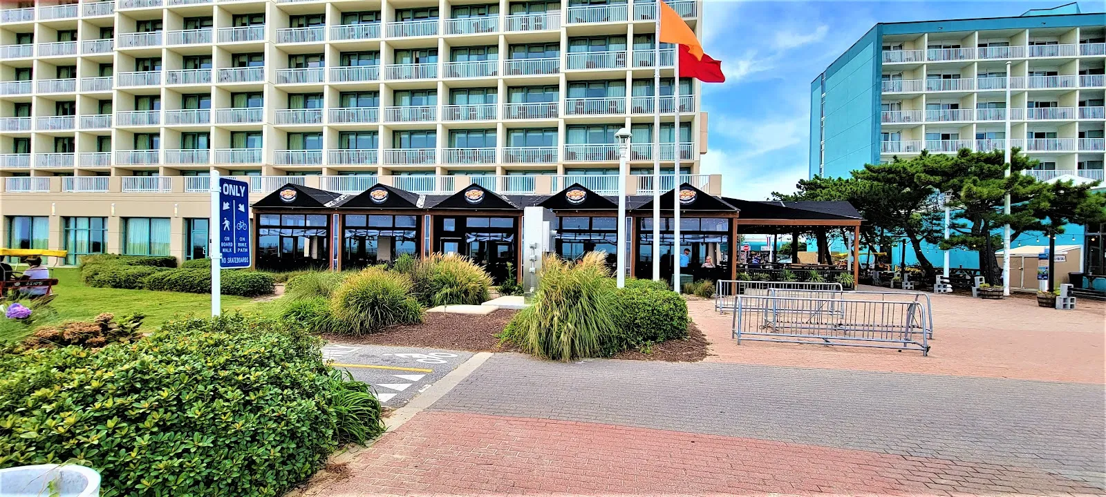 Calypso Bar & Grill - Image 3