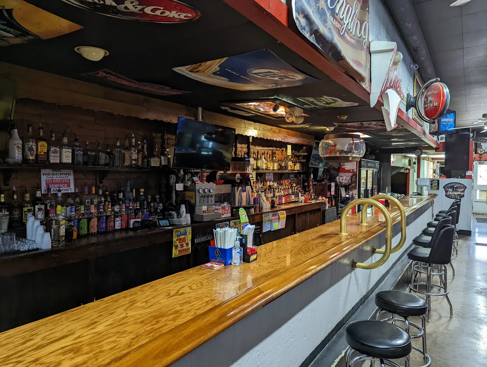 Gant's Pizza & Pub logo