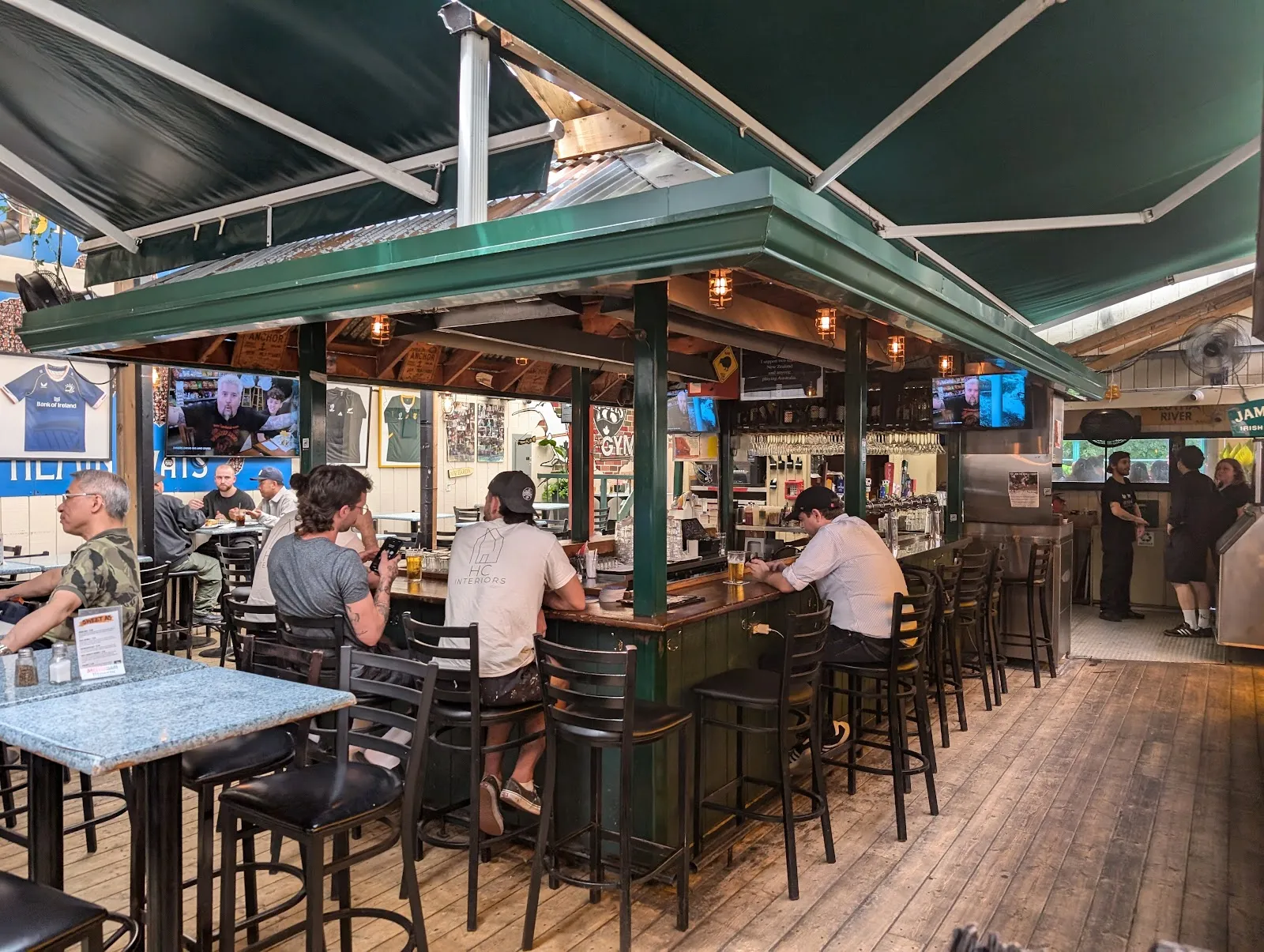 Hemingway's Restaurant & Bar - Image 3