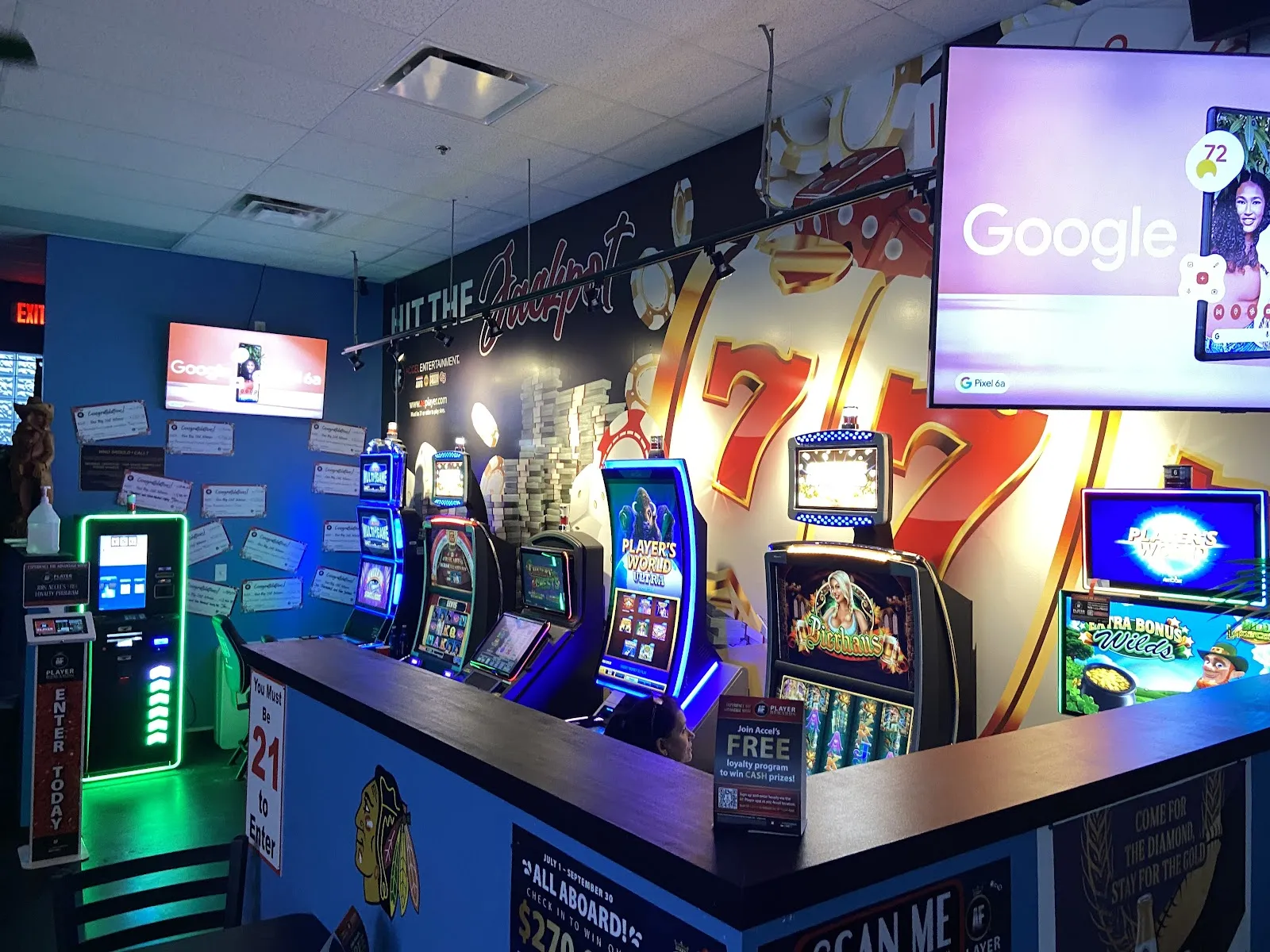 Sam's Bar & Gaming - Image 3