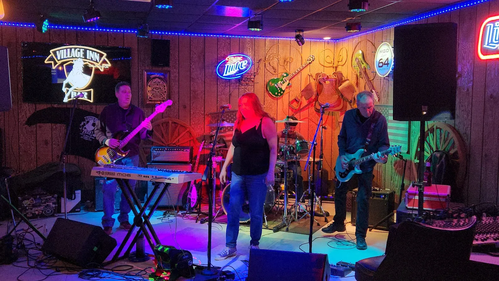 Village Inn Bar and Grill - Image 3