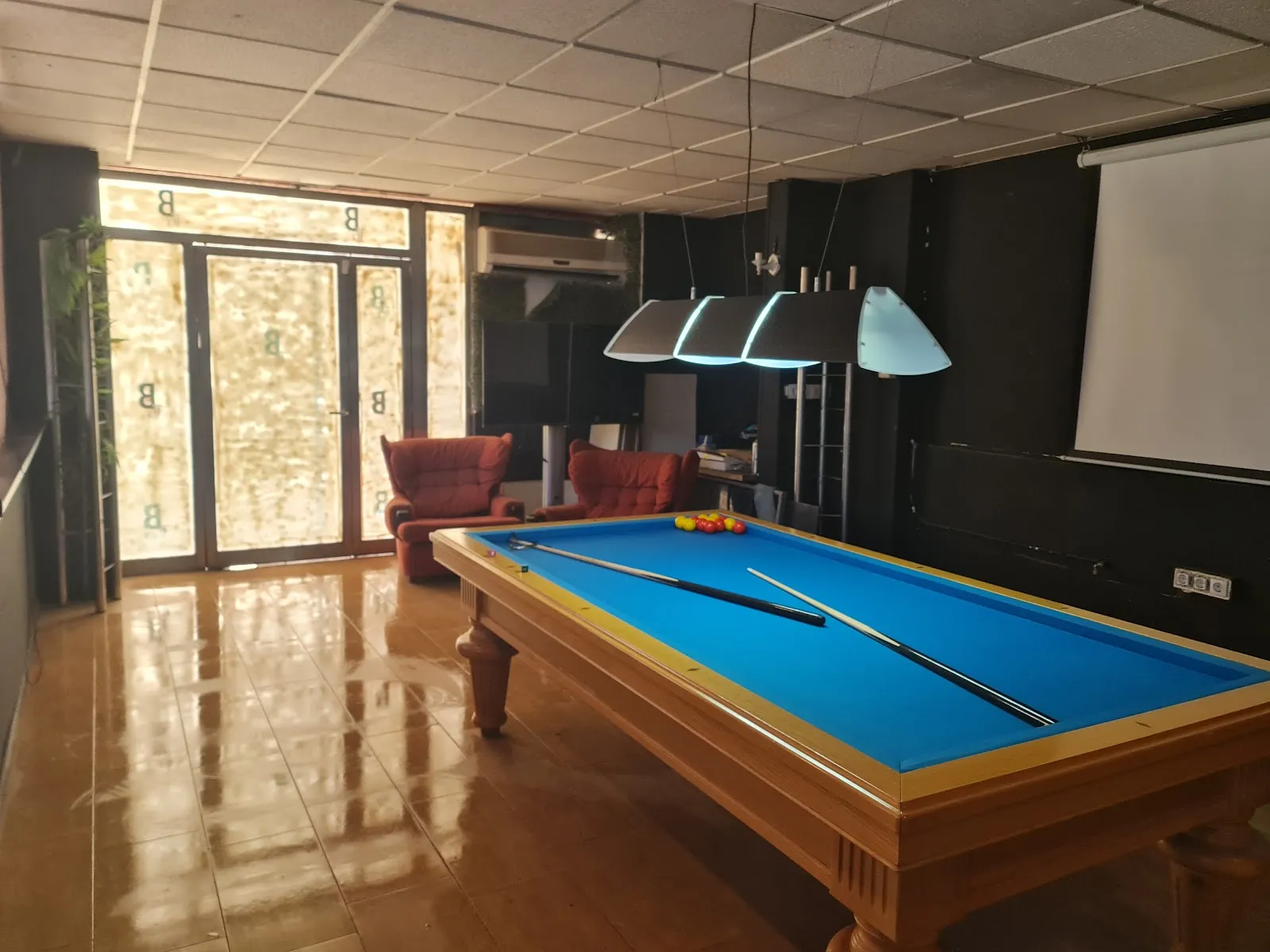 BILLIARD GARDEN - Image 4