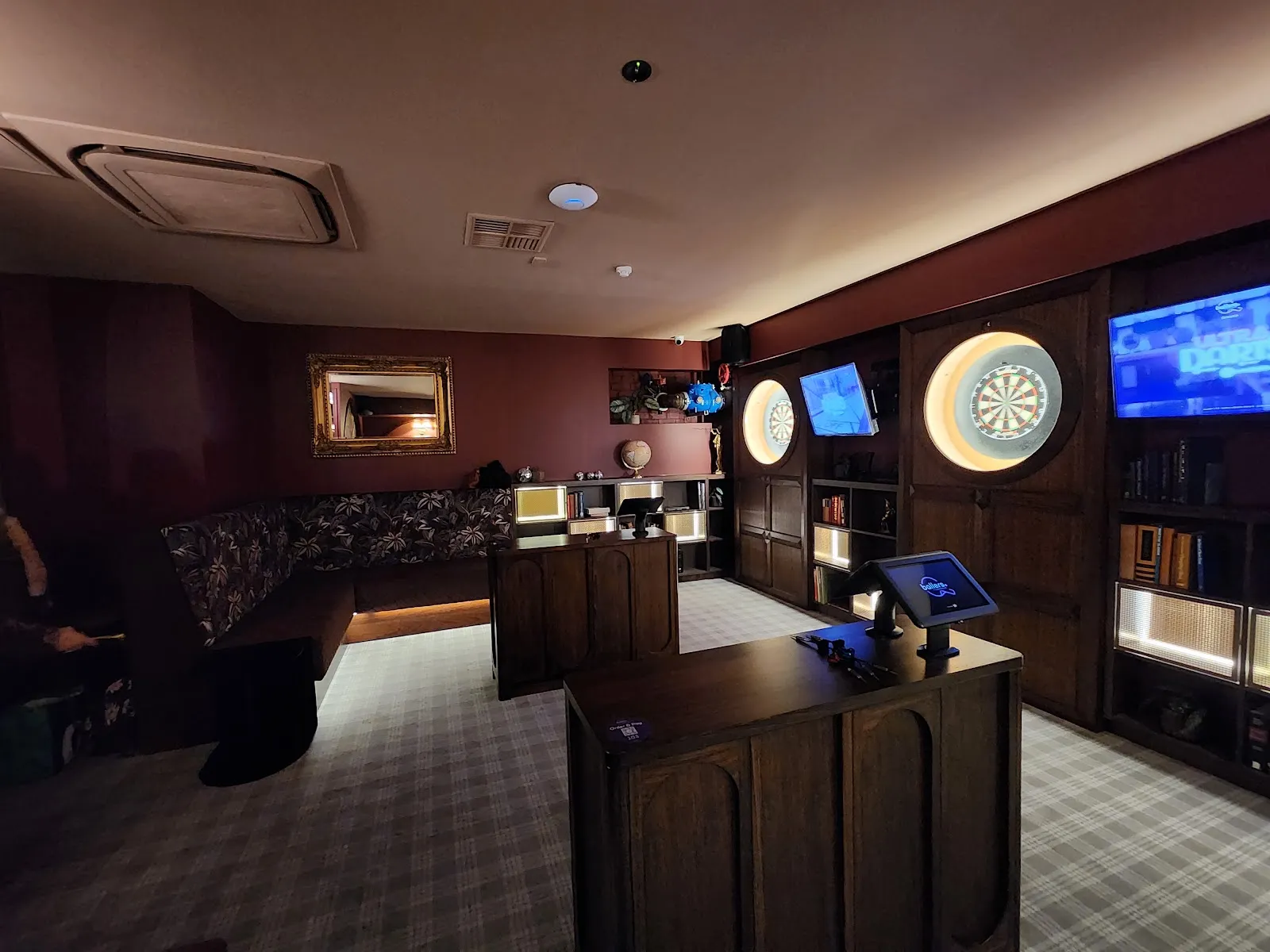 Ballers Sports Bar - Image 4