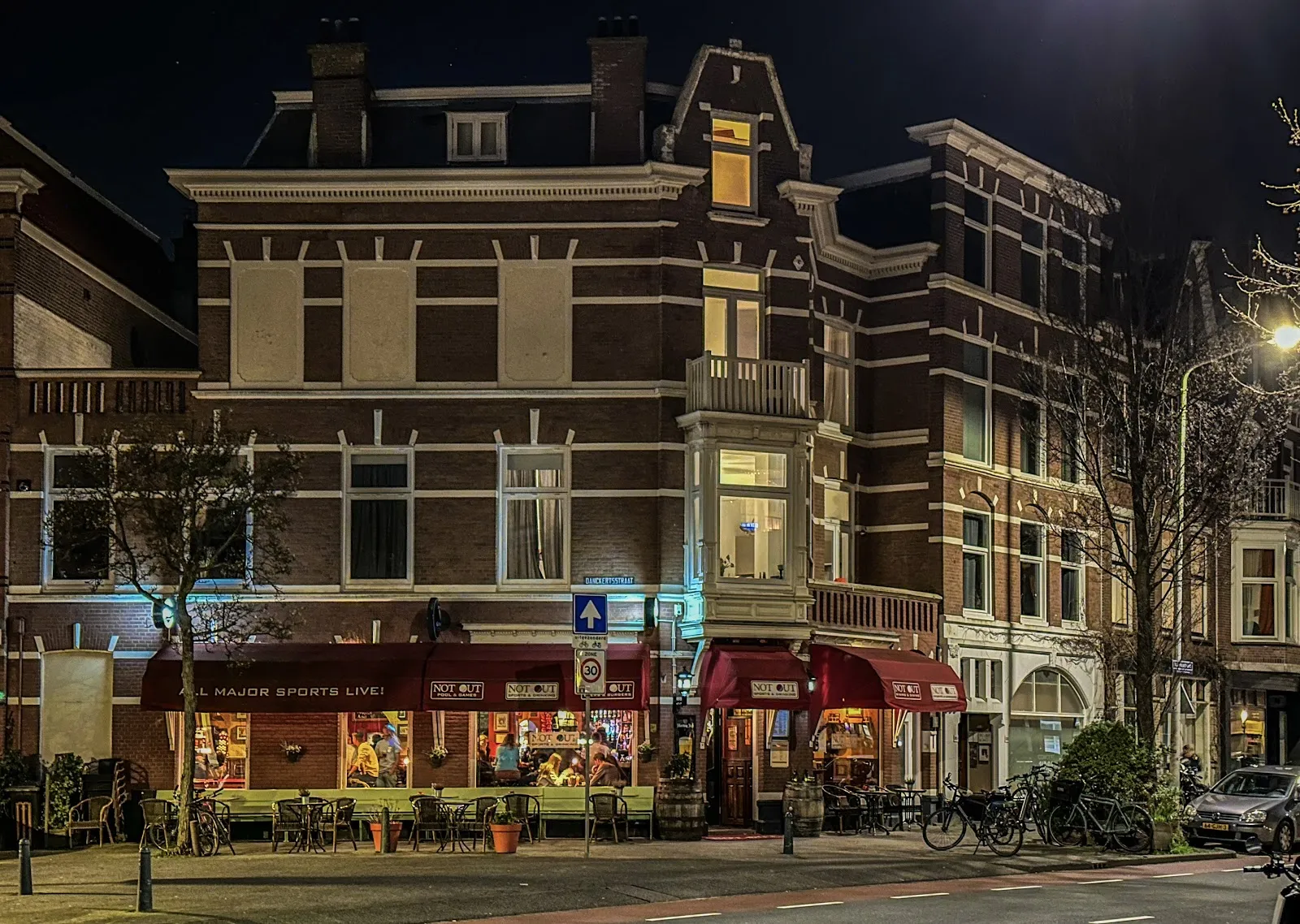 Sports Café Not Out - Image 4