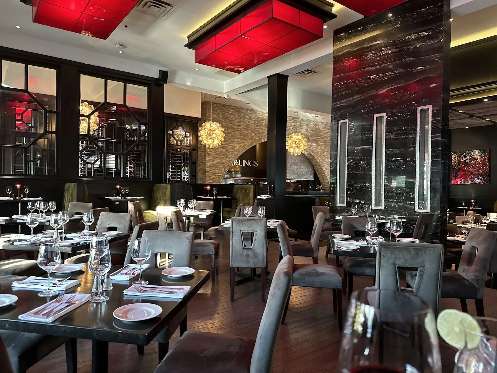 Sterlings Steakhouse - Image 4