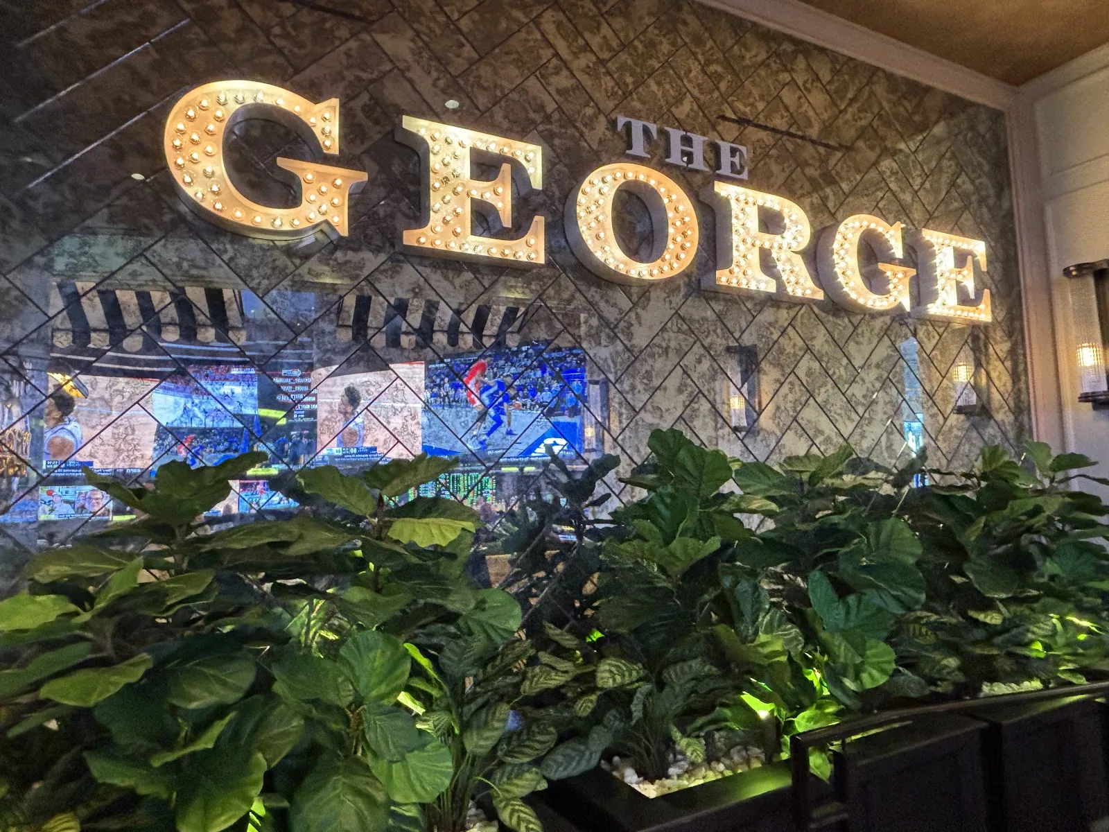 The George Sportsmen's Lounge LVN - Image 4