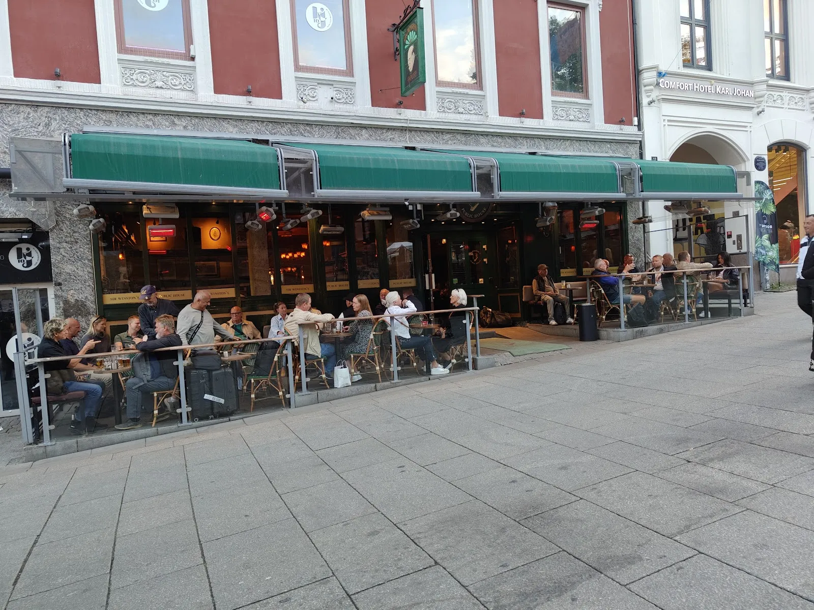 Sir Winston's Public House