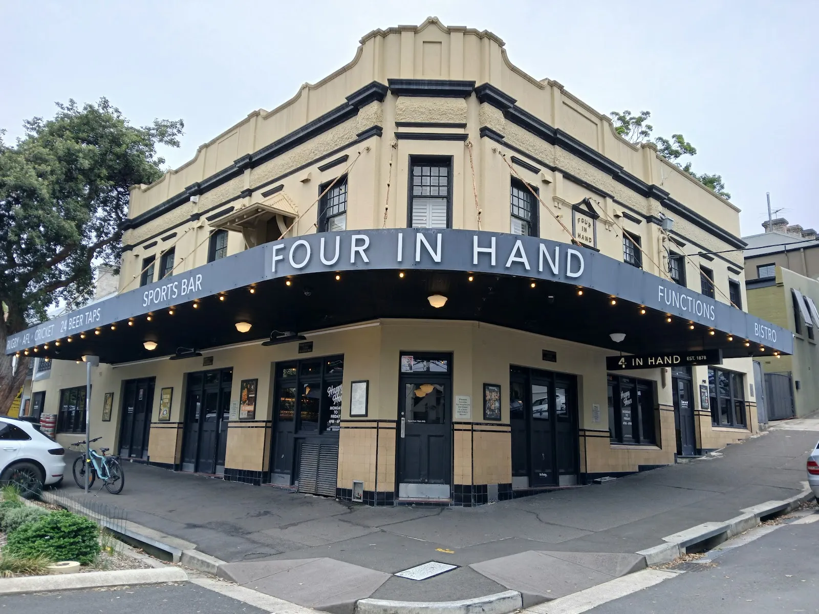 Four in Hand Hotel - Image 3