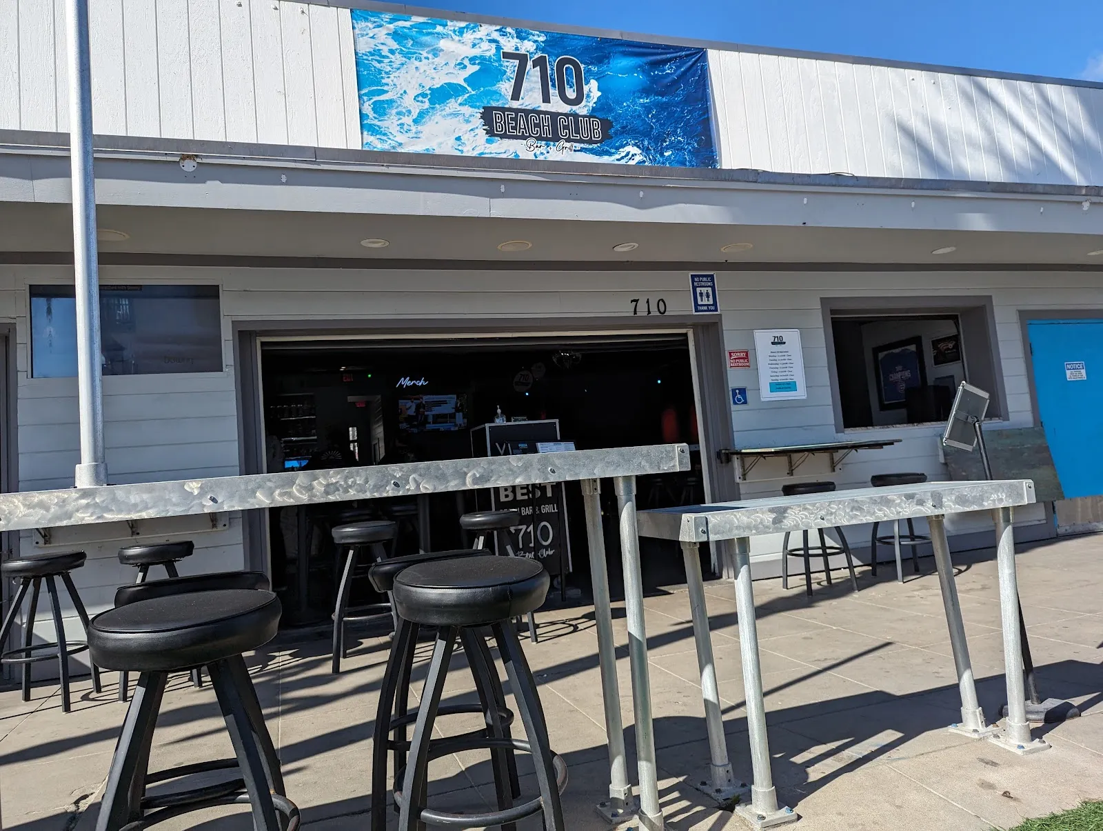 710 Beach Club - Image 3
