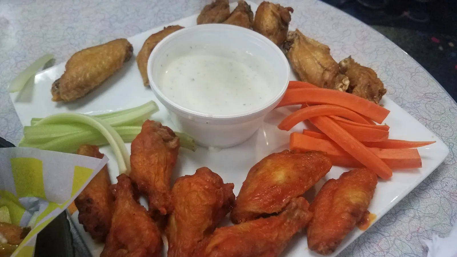 Splits Sports Grill & Bar - Image 2