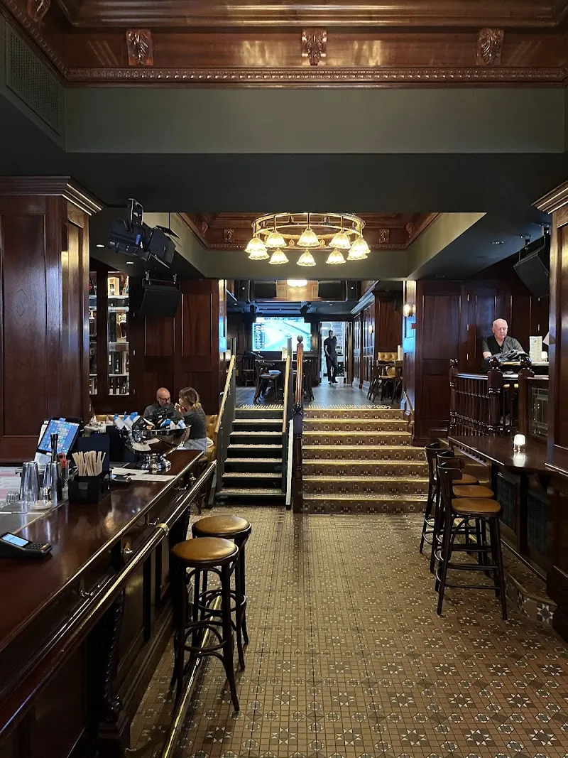 Gallery 4