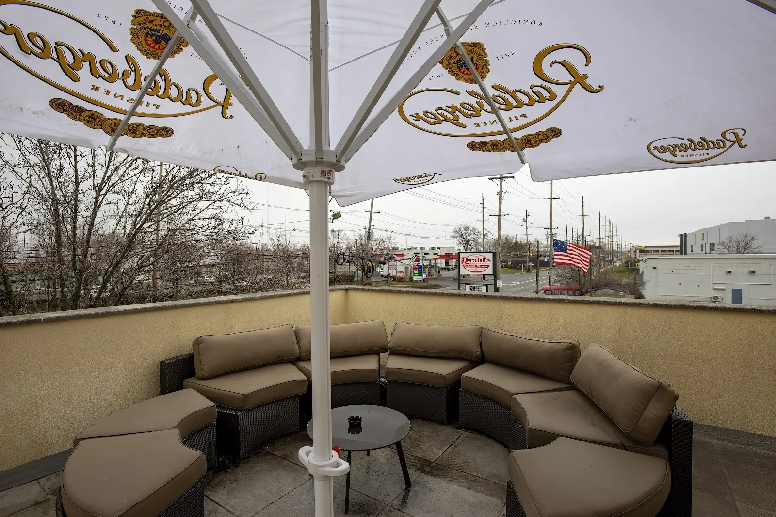 Redd's Restaurant & Bar - Image 3