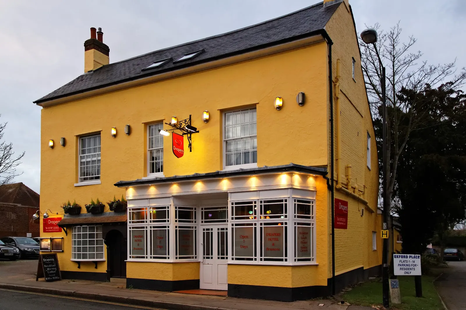 Drapers Hotel - Image 2