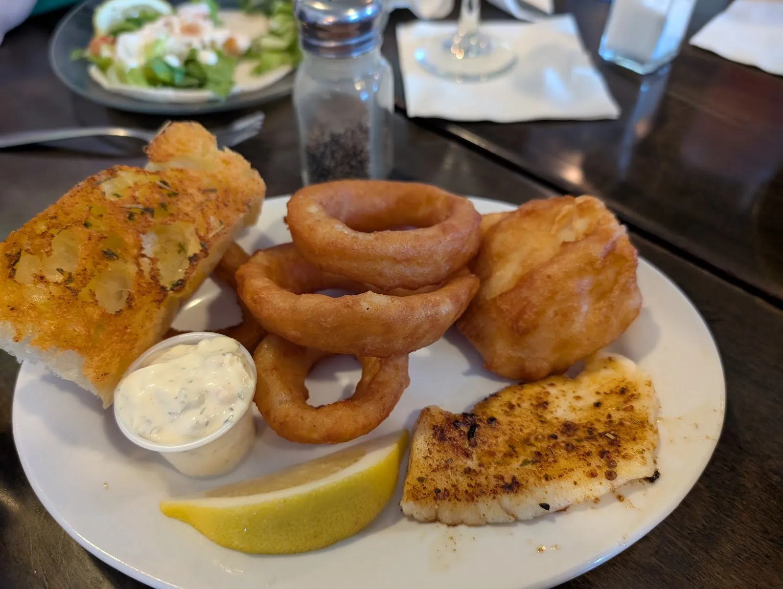 Miller's at the Cove Sports Bar & Grill - Image 3