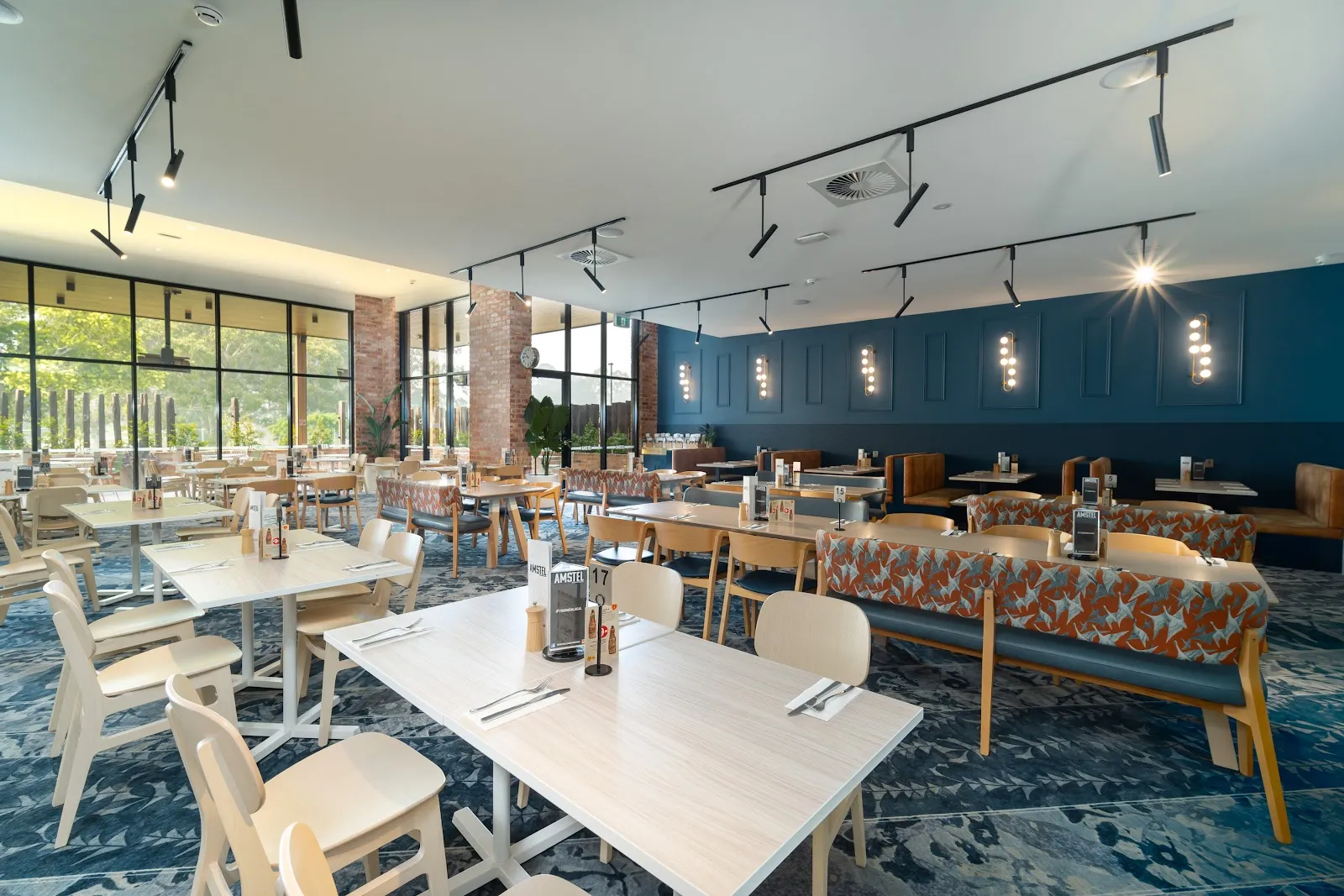 Amstel Club - Image 3