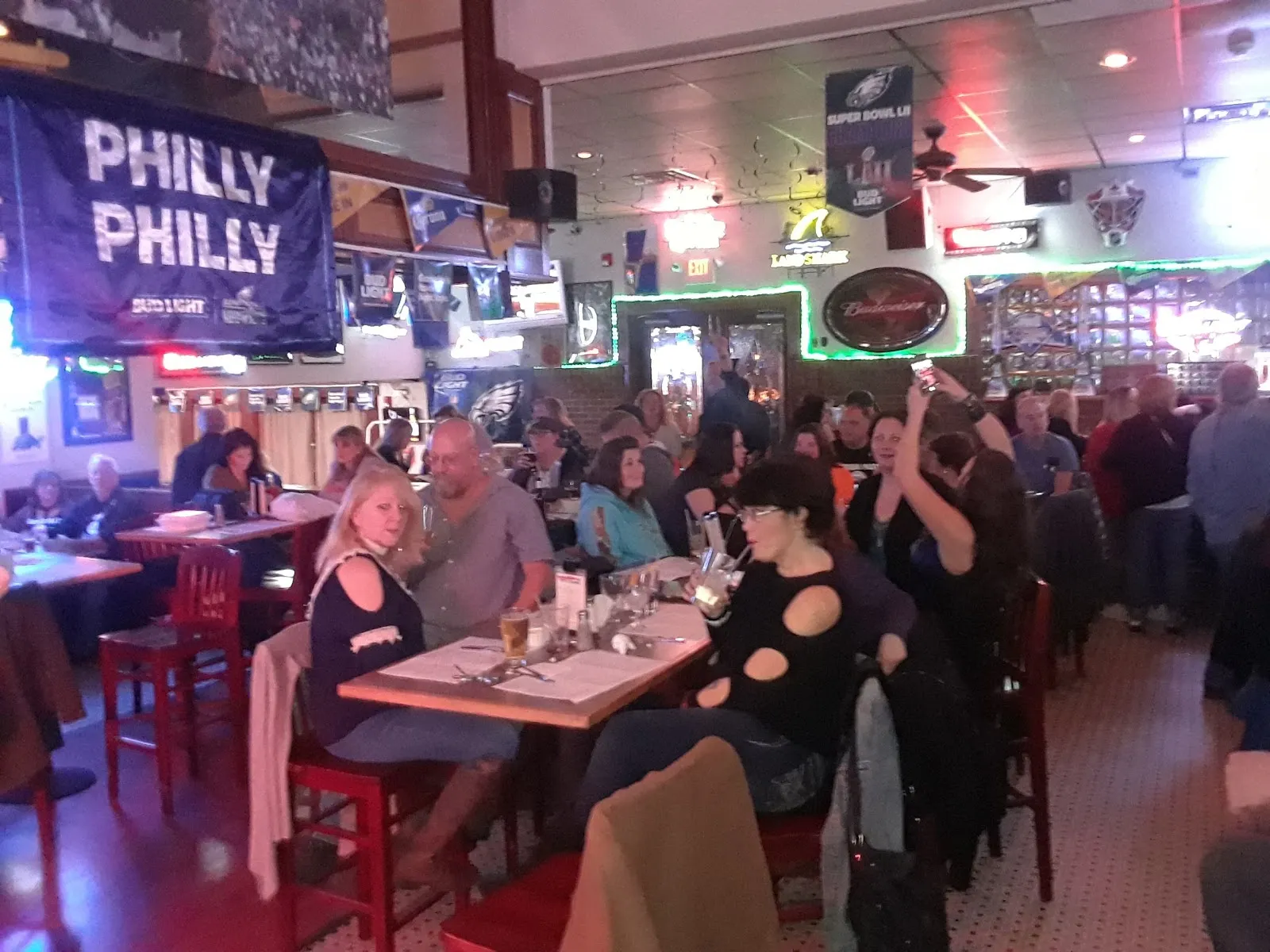 EMPIRE SPORTS BAR - Image 4